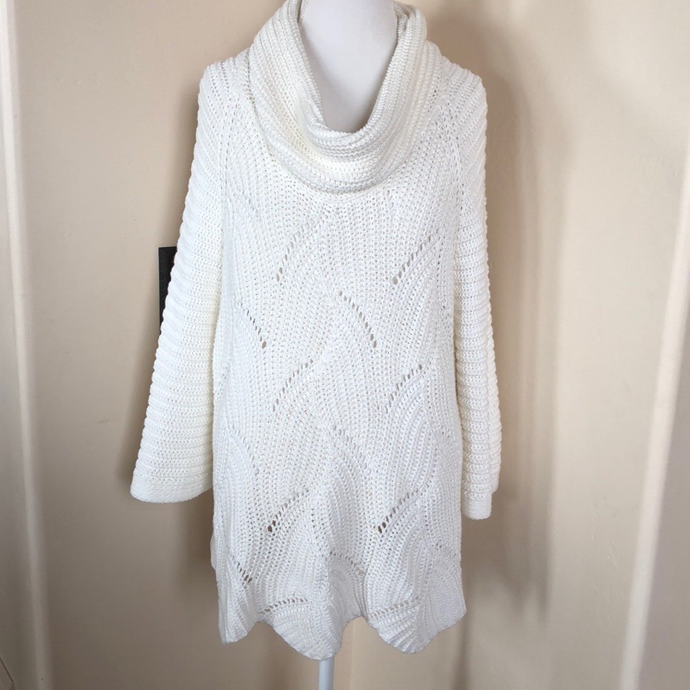 SALE!-Gorgeous Cream Chico’s Plus Size Sweater